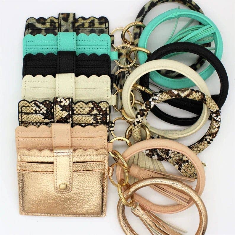 Bangle Keychain Wallet With ID Window In Vegan Leather For Handsfree Chic