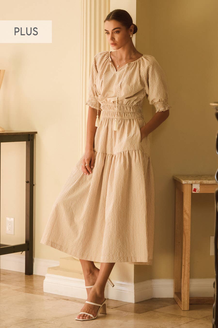 Plus Size Gingham Midi Dress With Puffed Sleeves And Smocked Cuffs