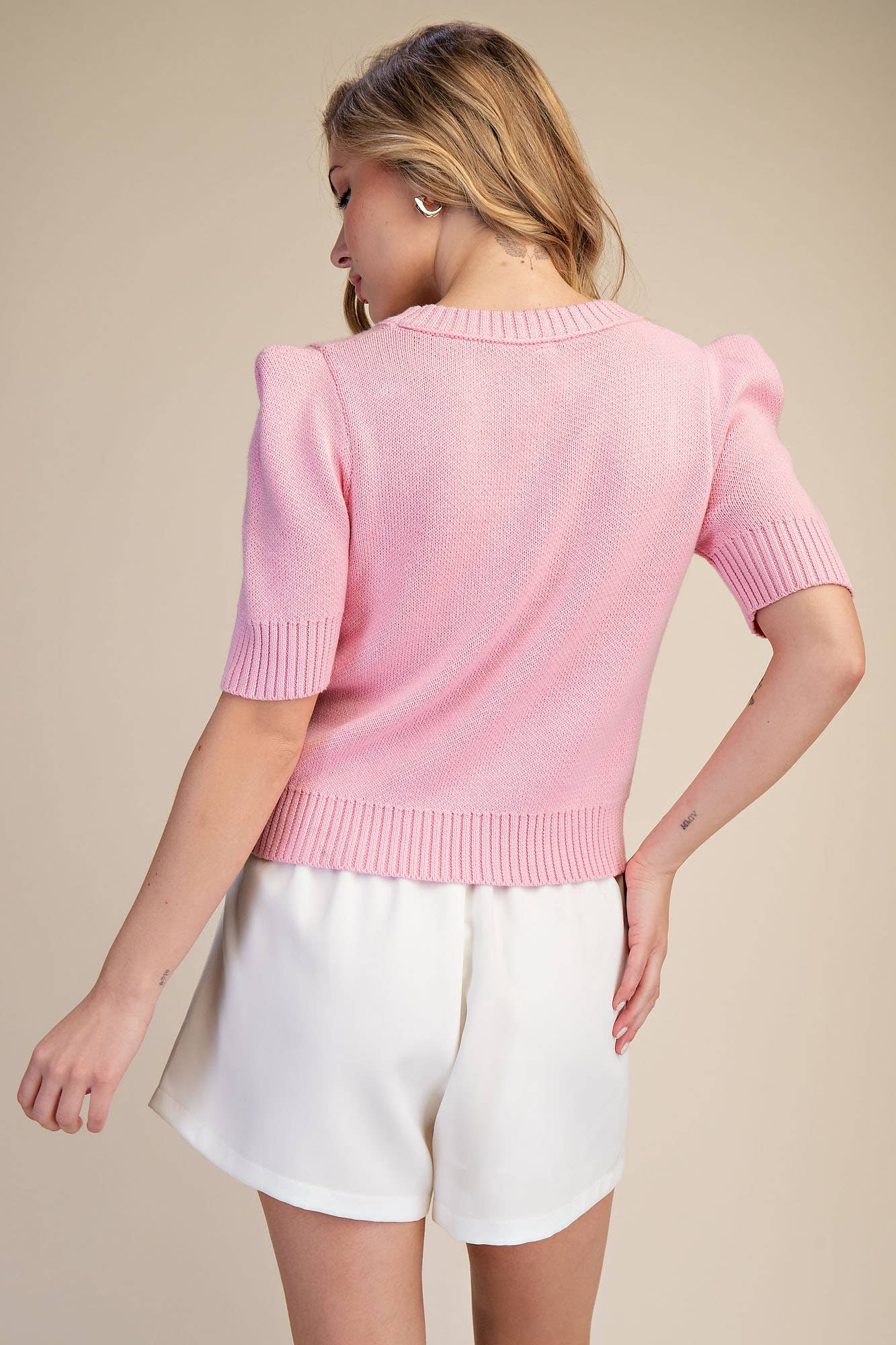 Spring Sweater With Round Neck And Short Sleeves Modest