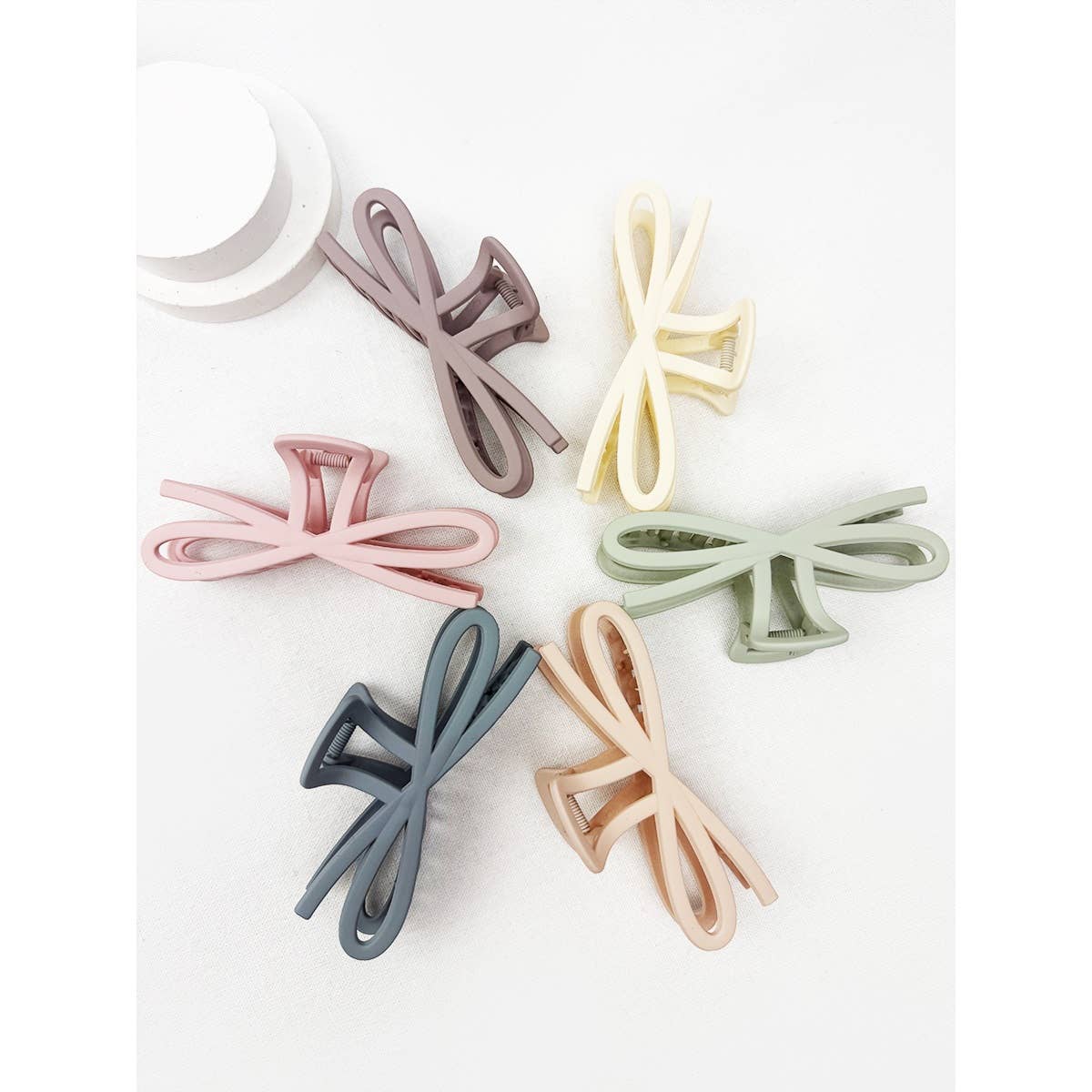 Hair Clip Jumbo Knotted Bow Claw Soft Tone