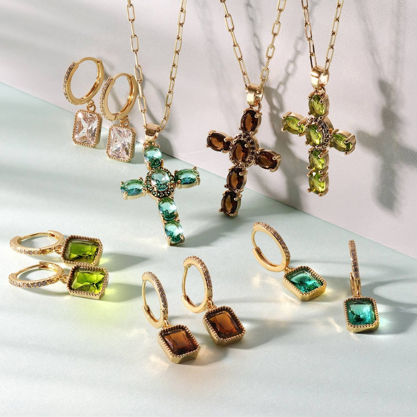 Cross Pendant Necklace With Paperclip Chain – Crystal CZ Pave Center